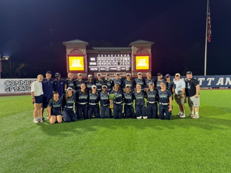 The New York Rise took a team photo after winning the Inaugural Scenic City Pro Cup Championship against the Oklahoma City Spark 9-1 on Sunday, June 23. Game one of the regular season begins on July 1, at Hofstra University at 7 p.m. Photo by // The New York Rise Staff